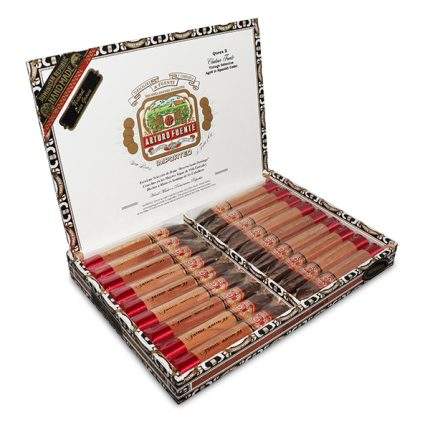 阿图罗·富恩特 庄园富恩特女王B 雪茄, Arturo Fuente Chateau Fuente Queen B cigar, 富恩特女王B雪茄, Arturo Fuente Queen B, 庄园富恩特系列