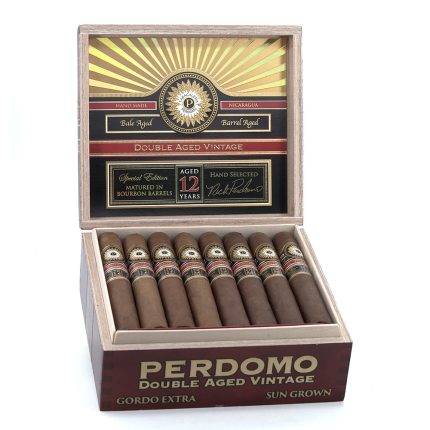 佩尔多莫 双陈年佳酿 12 年 日晒 特级戈多 雪茄, Perdomo Double Aged 12 Year Vintage Sun Grown Gordo Extra cigar, Perdomo Double Aged 12 Year Vintage cigar, 佩尔多莫双陈年佳酿雪茄, 佩尔多蒙特级戈多雪茄