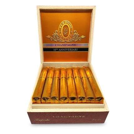 佩尔多莫 珍藏10周年康涅狄格州鱼雷 雪茄, Perdomo Reserve 10th Anniversary Connecticut Torpedo cigar, Perdomo 雪茄, 珍藏10周年鱼雷雪茄, 康涅狄格州茄衣雪茄