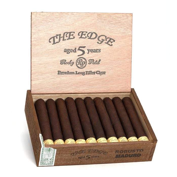 1_c2fxxas0hbo.jpg 洛基·帕特尔 边缘 罗伯图 马杜罗 雪茄, Rocky Patel The Edge Robusto Maduro cigar, 洛基帕特尔边缘雪茄, 洛基帕特尔马杜罗雪茄, The Edge Maduro cigar