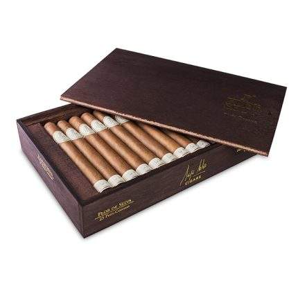 塞尔瓦之花 经典系列小高朗拿 雪茄, Flor de Selva Coleccion Clasica Petit Corona cigar, 经典系列小高朗拿, 洪都拉斯雪茄, 中等强度雪茄