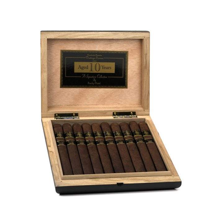 1_ka5k1jkmzfk.jpg 洛基·帕特尔 佳酿1992 罗伯图 雪茄, Rocky Patel Vintage 1992 Robusto cigar, 洛基帕特尔佳酿1992雪茄, Rocky Patel 1992雪茄, 佳酿1992罗伯图雪茄