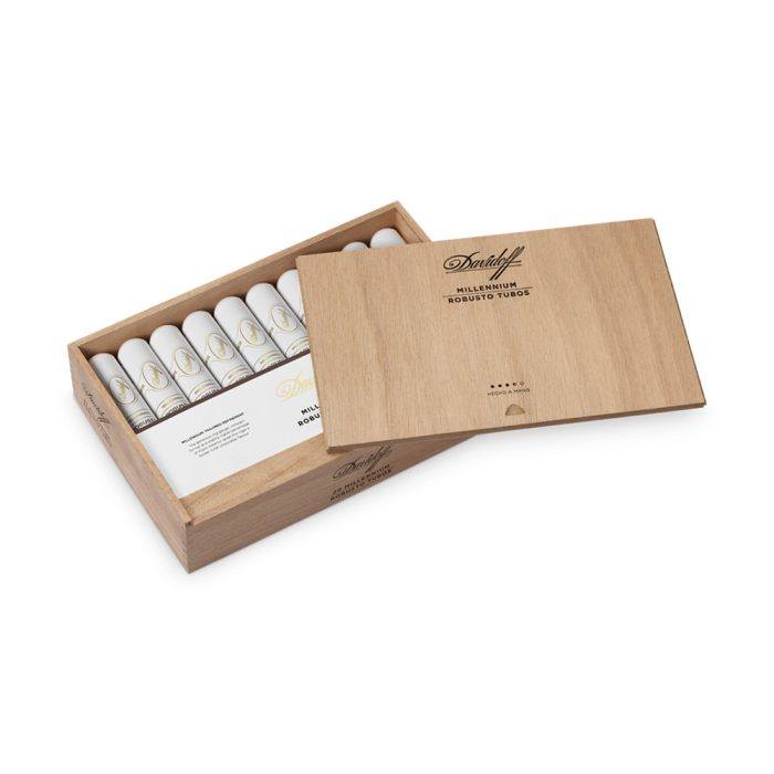 1_lfpyuzp05gt.jpg 大卫杜夫 千喜罗伯图铝管 雪茄, Davidoff Millennium Robusto Tubo cigar, 千喜罗伯图铝管雪茄, Millennium Robusto Tubo, 大卫杜夫千喜雪茄