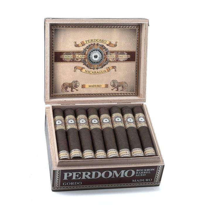 1_mbka1xifn55.jpg 佩尔多莫 尼加拉瓜 波旁酒桶陈酿 马杜罗 戈多 雪茄, Perdomo Nicaragua Bourbon Barrel-Aged Maduro Gordo cigar, Perdomo 雪茄, 尼加拉瓜 波旁酒桶陈酿 雪茄, 马杜罗 戈多 雪茄