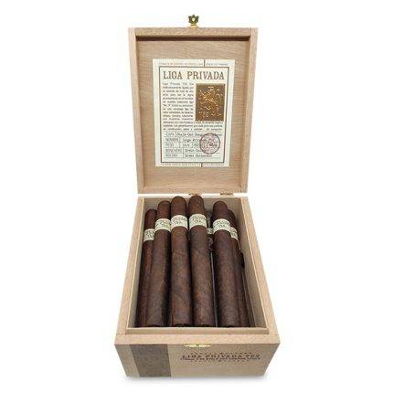 私人联盟T52 特保高朗拿<br>Liga Privada T52 Corona Doble