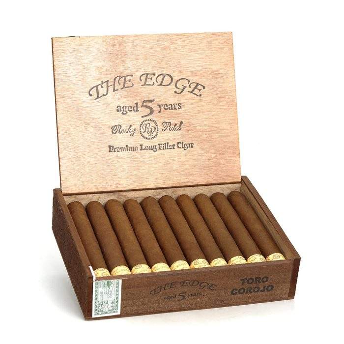 1_zlrblj5f0gl.jpg 洛基·帕特尔 边缘 托罗 科罗霍 雪茄, Rocky Patel The Edge Toro Corojo cigar, 洛基帕特尔边缘雪茄, The Edge Corojo 雪茄, 洛基帕特尔托罗科罗霍