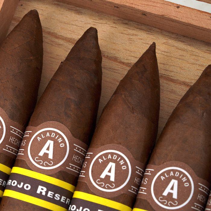 科罗霍 珍藏 双尖鱼雷<br>Corojo Reserva Figurado - 图片 2